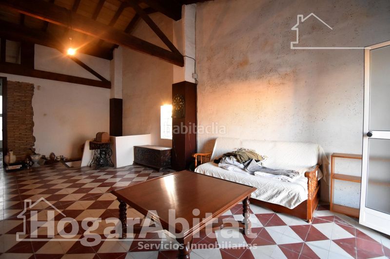 Foto 911a15e2-a002-4107-8c5c-b463b810321d. Casa amb aparcament a Bellreguard