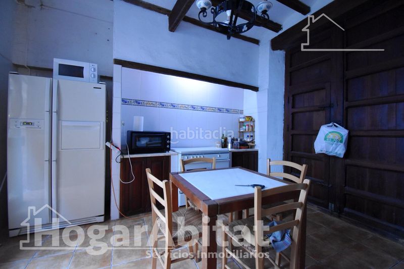 Foto c5057b78-6436-4106-a3f4-b60f3f95cfcd. Casa amb aparcament a Bellreguard