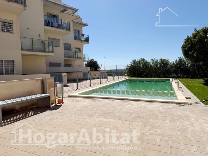Foto 0ebfab86-1e53-4e3f-a0b4-04b823615d4d. Pis amb aparcament piscina a Casco Antiguo Llíria
