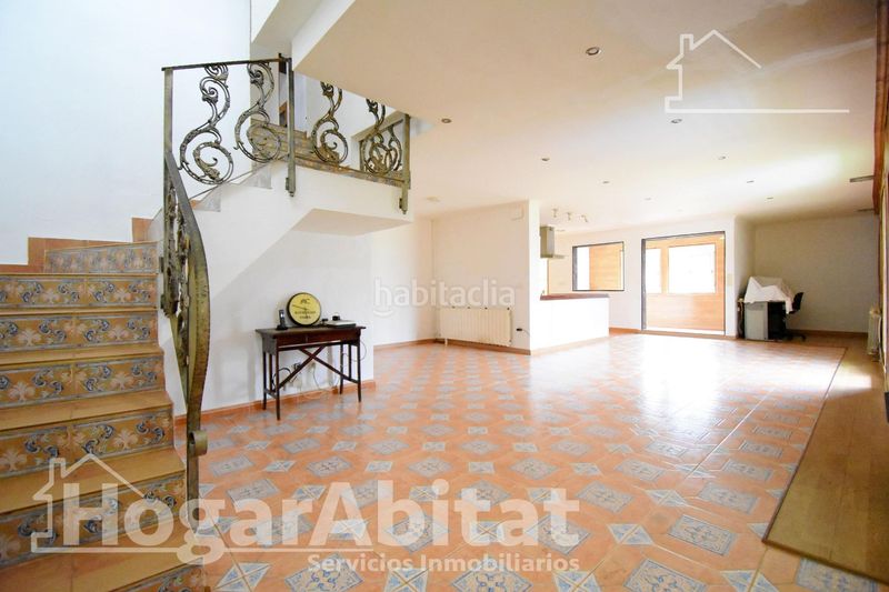 Foto a7d73a8e-53a1-4978-afbf-68728e1ac685. Xalet amb calefacció aparcament piscina a Urbanizaciones Gandia