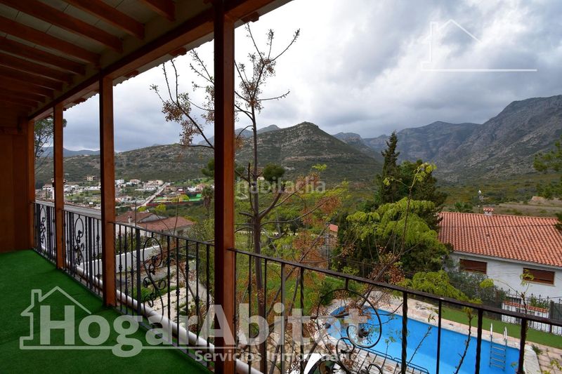 Foto dbed69b6-4534-4e21-8fd9-9b8dd2bca05f. Xalet amb calefacció aparcament piscina a Urbanizaciones Gandia