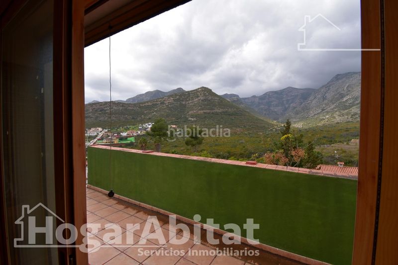 Foto ff812bb9-cbcd-4c42-9f74-cb886f5bf328. Xalet amb calefacció aparcament piscina a Urbanizaciones Gandia