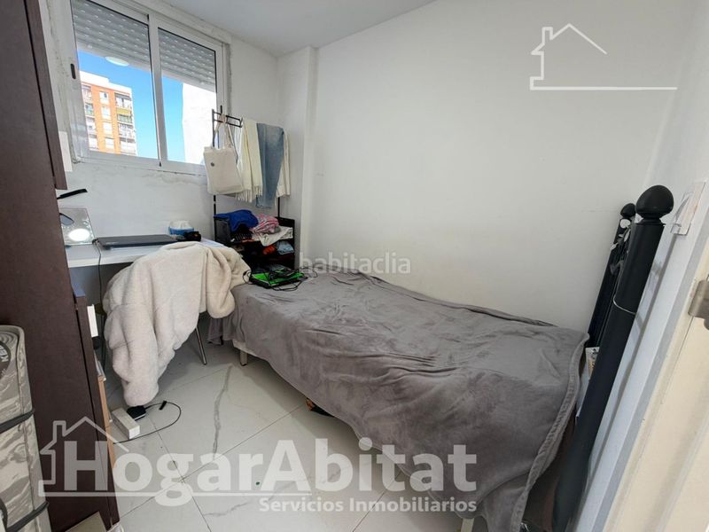 Foto c9e21d54-9494-47d7-8907-2a61ed9f1776. Pis a Centro puerto Sagunt