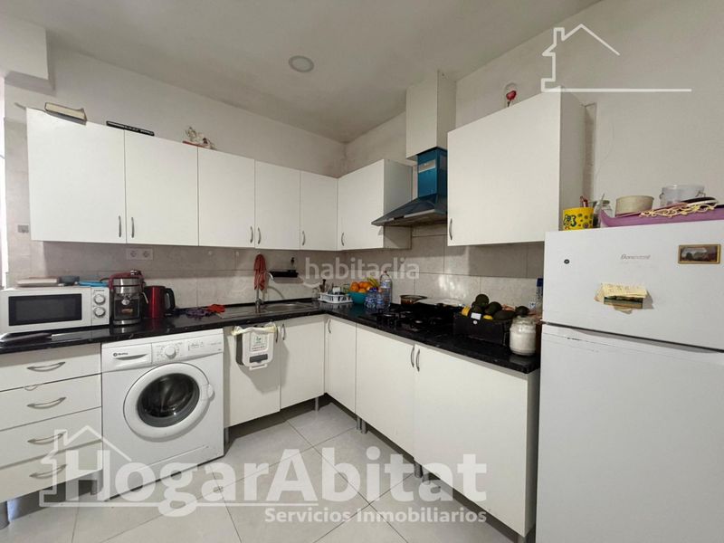 Foto f5eb6cce-1f91-493b-8bfe-c9afc02226d0. Pis a Centro puerto Sagunt