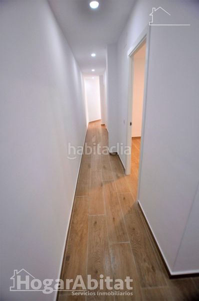 Foto c1676169-4ef8-4769-a011-27916d40a3c0. Pis a Nou Moles Valencia