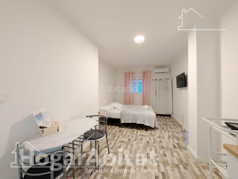Foto 53a06b3b-8c62-4610-807d-83383c80de0f. Pis a Campoamor Alicante