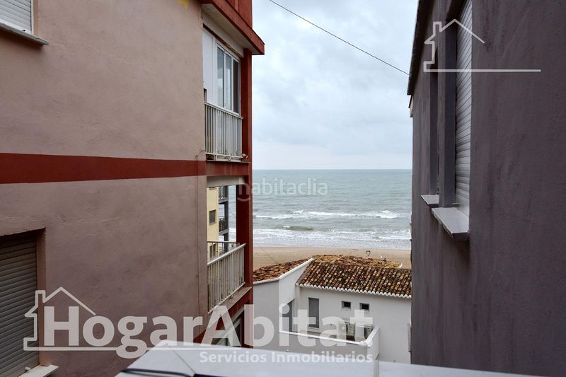 Foto 3a4c040a-9c03-4f0c-bb06-0f0e9e3be423. Àtic a Bellreguard