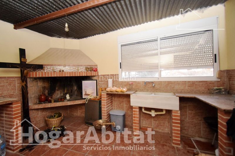 Foto 0bf1bd60-67ac-429d-92fb-63c5d6724740. Chalet with pool in Urbanizaciones Llíria