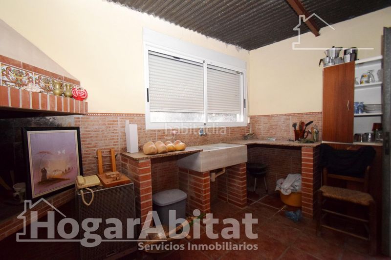 Foto 1053e7df-cb77-4a82-bd62-b0d51345d939. Chalet with pool in Urbanizaciones Llíria