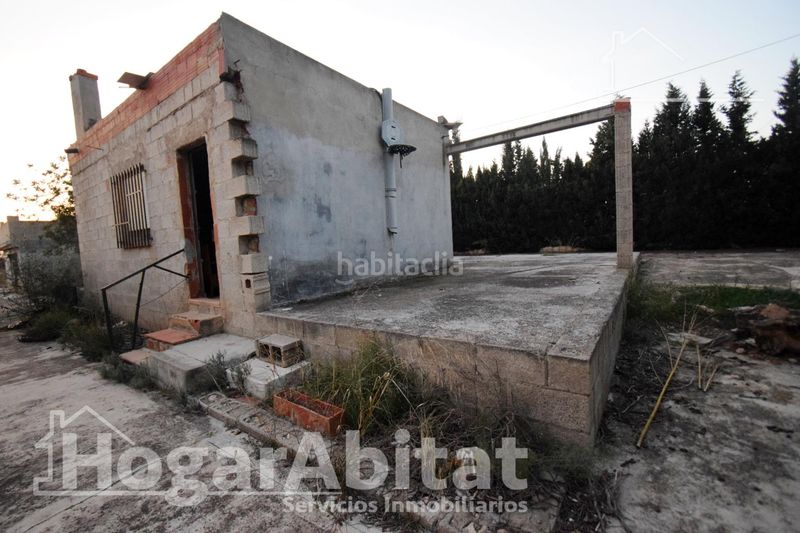 Foto 51050ad3-3680-49fd-a583-44f07316a666. Chalet with pool in Urbanizaciones Llíria
