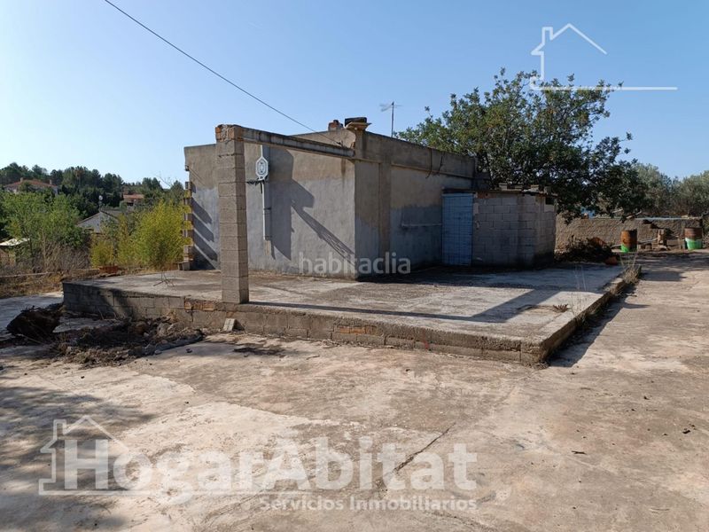 Foto a8047f1d-eb28-4bca-a8b2-d00628174ff9. Chalet with pool in Urbanizaciones Llíria