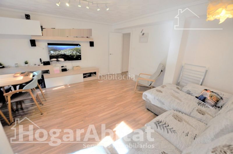 Foto bdbcf08d-653b-4ed4-8585-32919c8782ce. Pis a Benimàmet Valencia