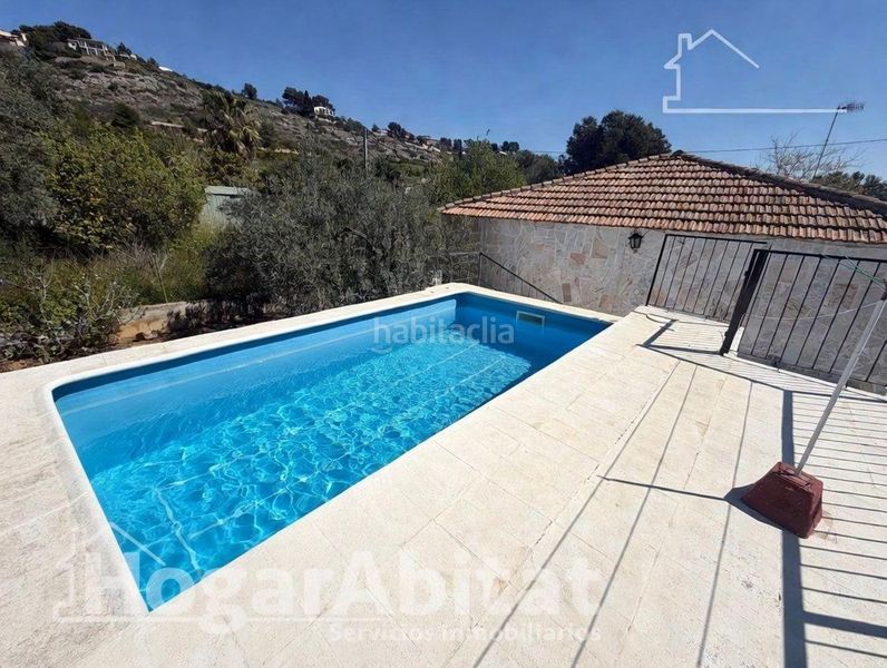 Foto 88609e72-af62-41db-a27c-e96ec14aa82d. Chalet with heating parking pool in Cumbres de Calicanto Torrent