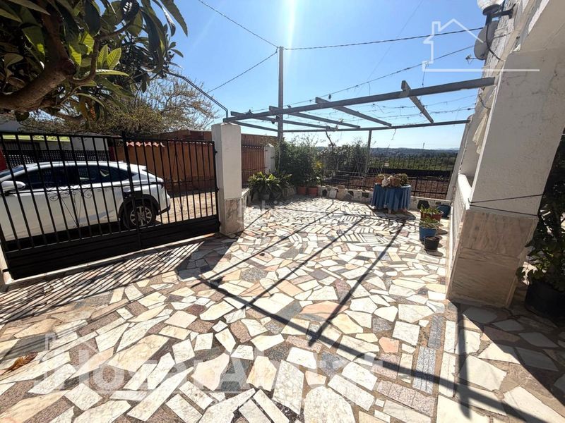 Foto b622c0d9-a1ec-4be2-96f2-63d9c8b20ab4. Chalet with heating parking pool in Cumbres de Calicanto Torrent