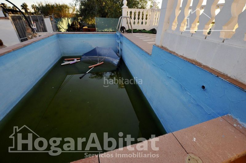 Foto 39e86df3-e196-47df-aee0-982646b33caa. Xalet amb aparcament piscina a Corinto-Almardà Sagunt