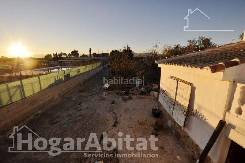 Foto de1695cd-c398-42c2-a4a8-688304832015. Xalet amb aparcament piscina a Corinto-Almardà Sagunt