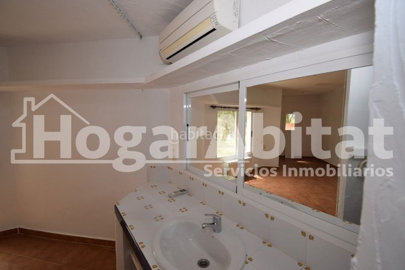 Foto fa1f1c13-d3a2-47ea-ad6a-38f81032e498. Xalet amb aparcament piscina a Alfinach - Monasterios Puçol