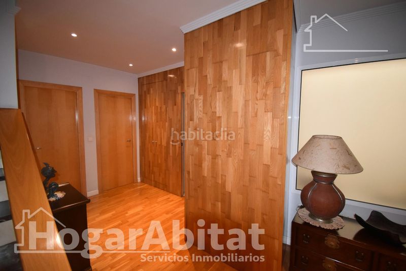 Foto 3fc23f93-a576-4c63-afd1-32046713e3c6. Casa amb aparcament a Carlet
