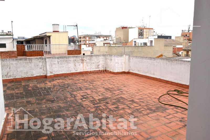 Foto ad5439e8-8fb6-4eab-bf26-fe841af2b610. Casa amb aparcament a Carlet