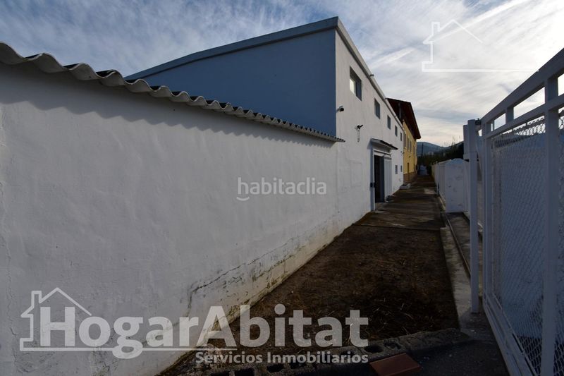 Foto 493a7438-9941-4488-8500-2dcc576c6cf1. Xalet amb aparcament piscina a Oliva pueblo Oliva