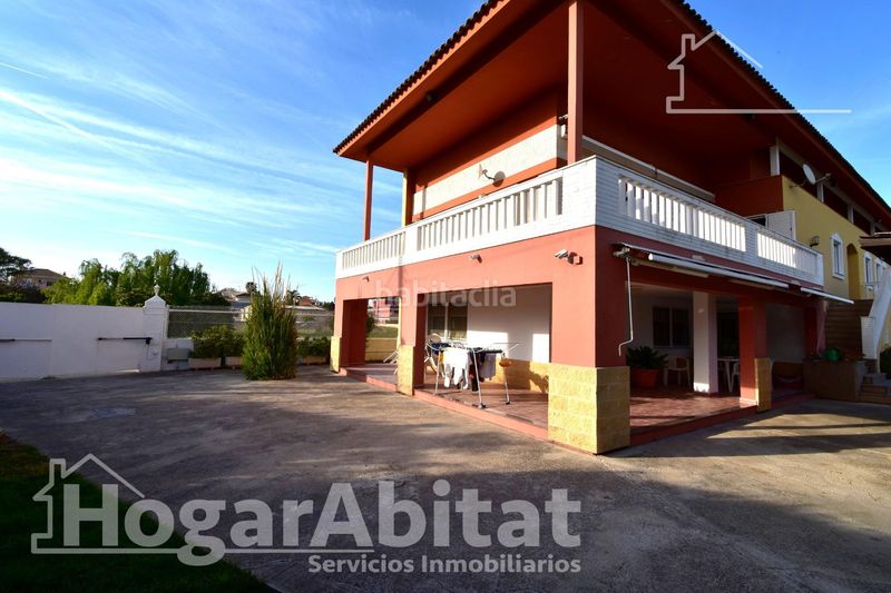 Foto 4c379ad8-bdb4-4fb6-a8bc-7afd65a1da6d. Xalet amb aparcament piscina a Oliva pueblo Oliva