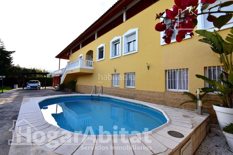 Foto 725ed7fc-be16-4dd8-b54a-77025213637f. Xalet amb aparcament piscina a Oliva pueblo Oliva