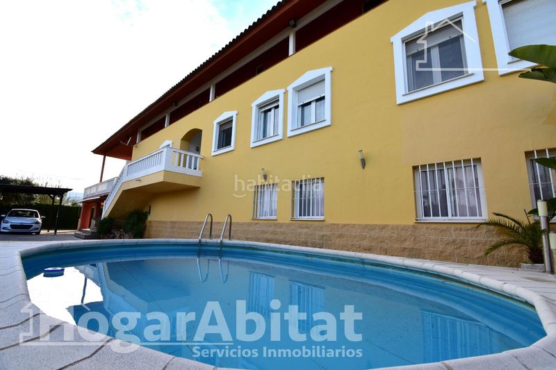 Foto e0b784cb-6249-4372-a3ea-1fbbb715e21a. Xalet amb aparcament piscina a Oliva pueblo Oliva