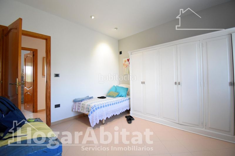 Foto ef7fb8b0-33bb-478a-b99c-5b0a10ac62e6. Xalet amb aparcament piscina a Oliva pueblo Oliva