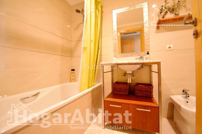 Foto 9e3b4c74-c5dd-4ad9-bc7e-01b6a5a5d805. Pis amb aparcament piscina a Centro Urbano Dénia