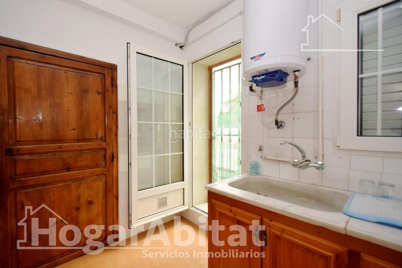 Foto 6088e8ad-de61-4e3f-8efe-5e105abeab42. Casa amb aparcament piscina a Benicull De Xúquer