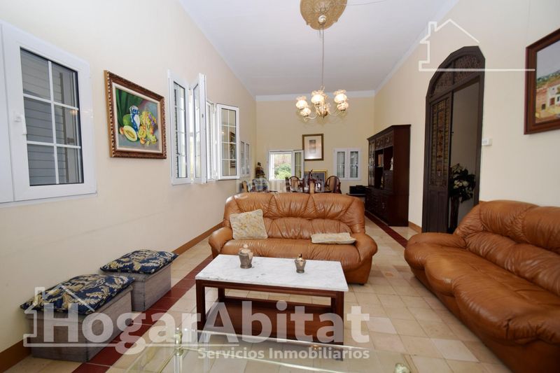 Foto bacbb69f-edab-4a29-89f4-4b9a18653d74. Casa amb aparcament piscina a Benicull De Xúquer