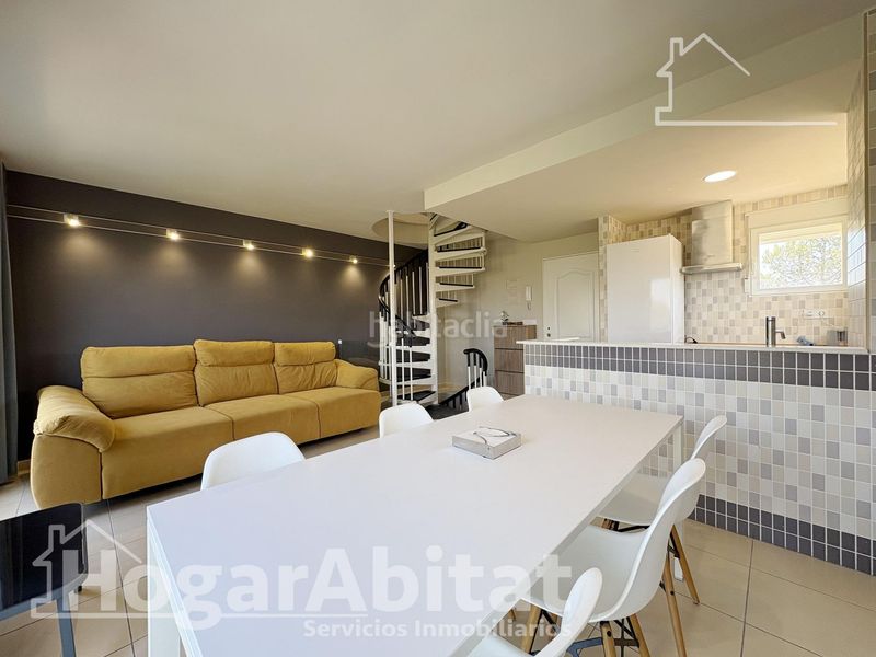 Foto be106e15-361f-4102-9292-306eca0a21cf. Xalet amb aparcament piscina a Almiserà