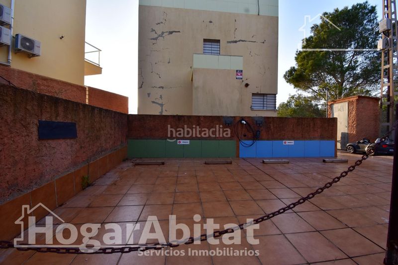 Foto c85c0655-2187-4945-841d-3a428ed59f66. Xalet amb aparcament piscina a Almiserà
