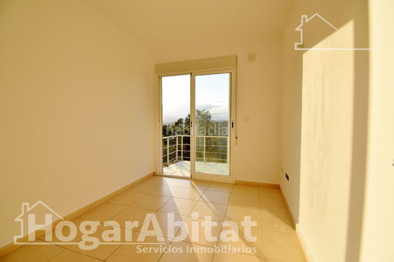 Foto f543ba32-db08-4745-b10b-b81bf32098c1. Xalet amb aparcament piscina a Almiserà