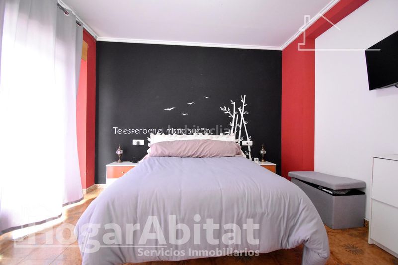 Foto 074114ec-43c8-473f-9469-05c0a53eefa5. Casa amb aparcament a Benirredrà