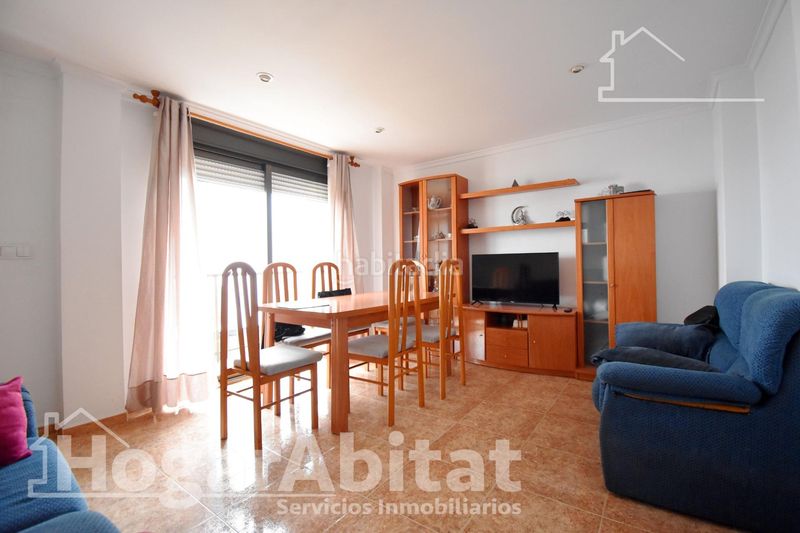 Foto 9c7d695c-cd86-4d3d-8fa1-0ef71b20345b. Casa amb aparcament a Benirredrà