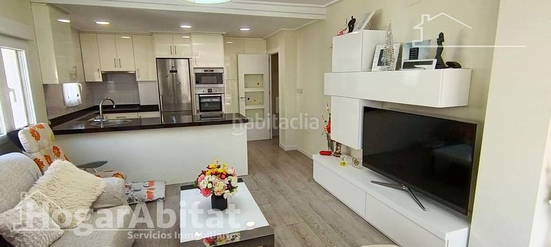 Foto a7685d95-dceb-4d32-bd7b-2d518a93c7c6. Pis a Centro Santa Pola