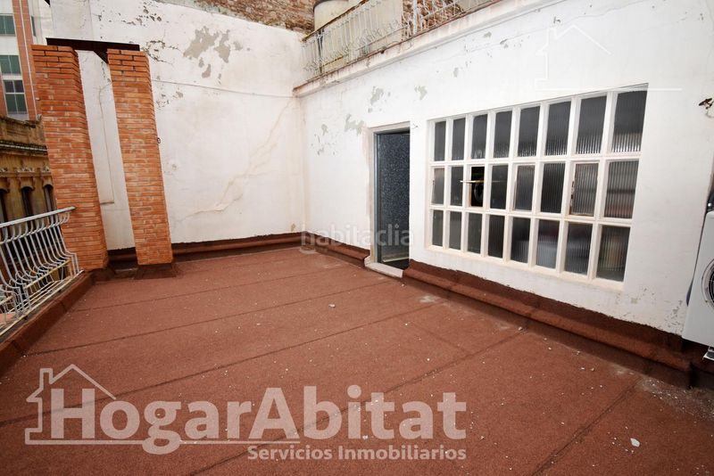 Foto 5afb1a50-d042-4e0e-960b-c1f92bfae0d4. Casa amb aparcament a Centro Burriana