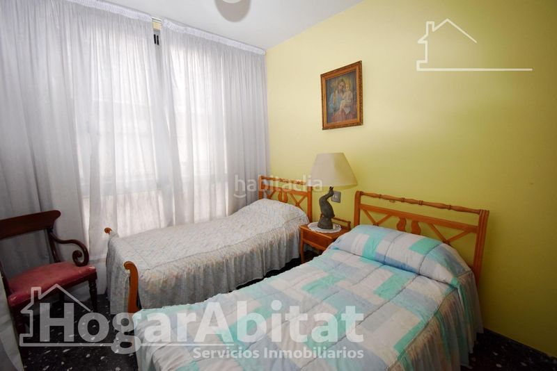 Foto bea52d3f-e162-4b35-b812-025b80f178f2. Casa amb aparcament a Centro Burriana
