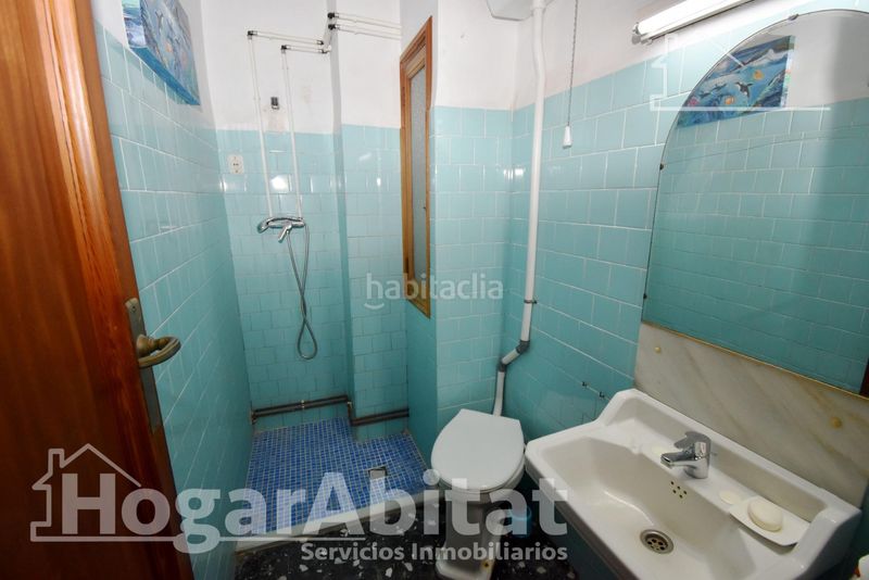 Foto c498685a-a25f-47fe-9538-b0d21611f48e. Casa amb aparcament a Centro Burriana