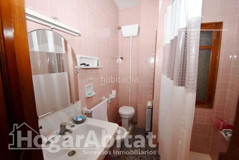Foto e64efd95-649a-4de8-810f-ad2456fb3787. Casa amb aparcament a Centro Burriana