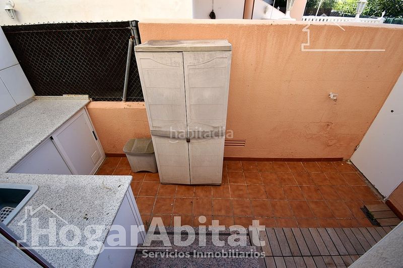 Foto aa40343c-8dcf-4a20-b76c-e58ff499365c. Casa adossada amb aparcament a La Torre-Playa de Chilches Moncofa