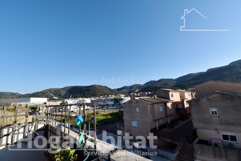 Foto dc0c6786-6c35-430d-a974-92970b0dd2e2. Àtic amb aparcament a Vilallonga / Villalonga