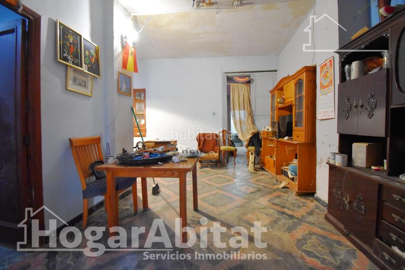 Foto 1e309ef0-46aa-46f1-931a-b8a23da527f2. Casa economica! amplia casa con terraza y con muchas posibilidades en Palma de Gandía
