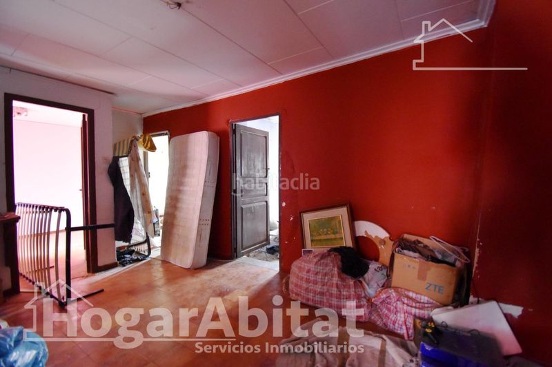 Foto 95d0c286-563d-4372-9774-b5d6613667c7. Casa economica! amplia casa con terraza y con muchas posibilidades en Palma de Gandía