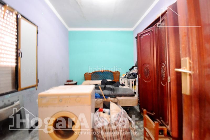 Foto fc45877b-105f-4d0a-b186-f7b8f7d719a3. Casa economica! amplia casa con terraza y con muchas posibilidades en Palma de Gandía