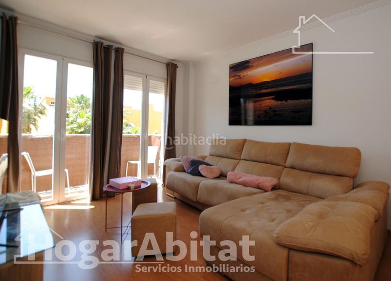 Foto 3bd1aad7-e268-4010-8ecc-95b0534743b6. Pis amb aparcament a Beniarbeig