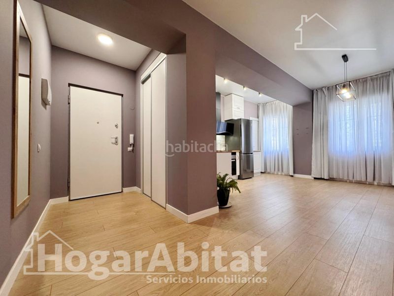 Foto 17957ba0-f872-4645-88ad-2a83e56517a9. Pis a Ciutat Fallera Valencia