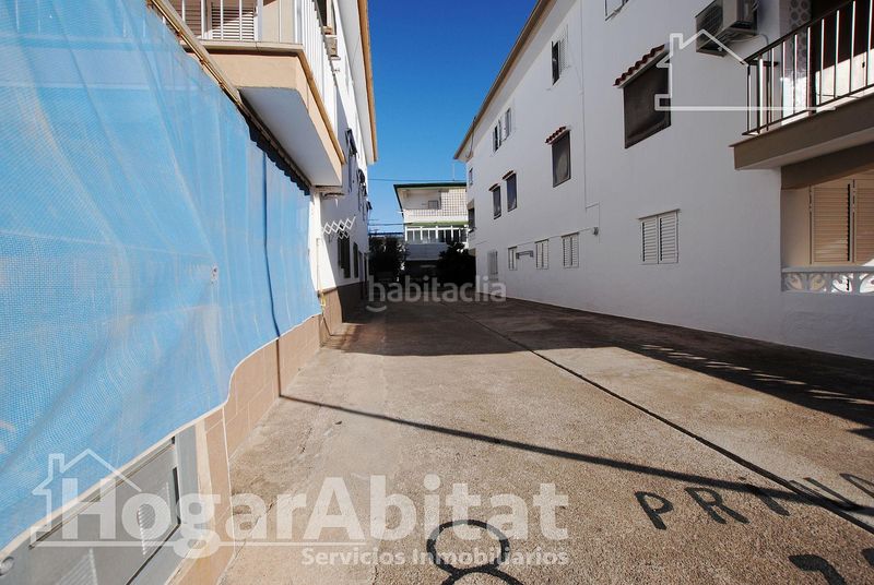 Foto 1386470e-1fa9-458a-83b6-6dccf57921f2. Pis amb calefacció aparcament a Oliva playa Oliva