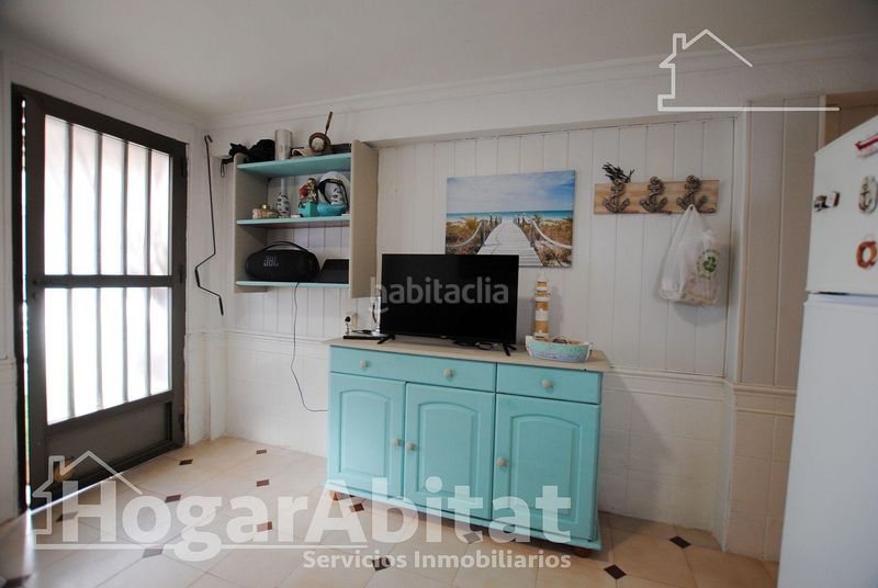 Foto a34d6f32-b948-4a27-9082-00b7f1e26048. Pis amb calefacció aparcament a Oliva playa Oliva